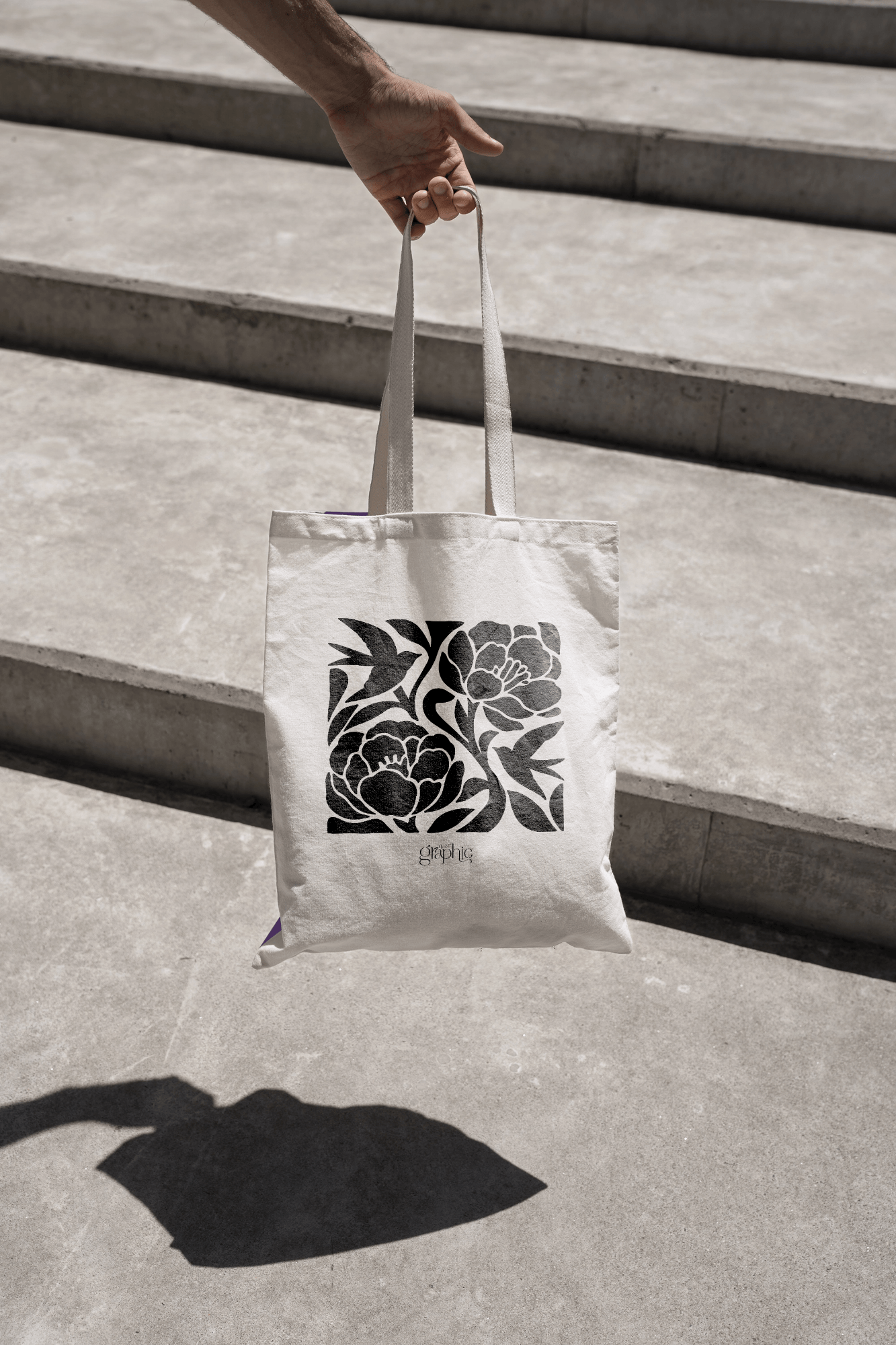 Tote bag mockup outside